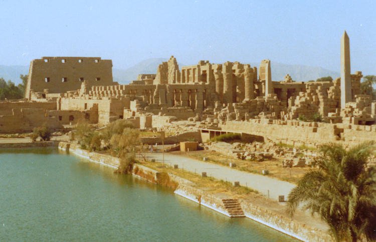 The Sacred Lake - Temple of Karnak